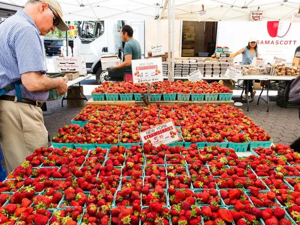 310 East 46th Street image 7 of 9