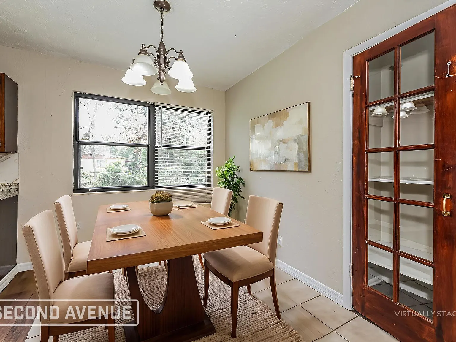 3 bed, 2.0 bath, 1325 sqft, $1,350 — Photo 4