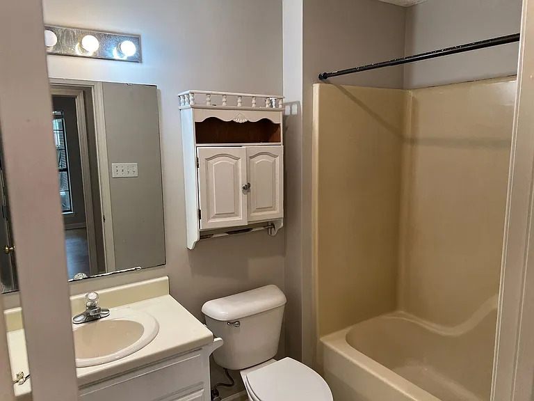 2135 Raintree Dr — Photo 10