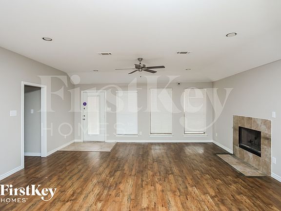 3rd image of 614 Quail Hollow Dr