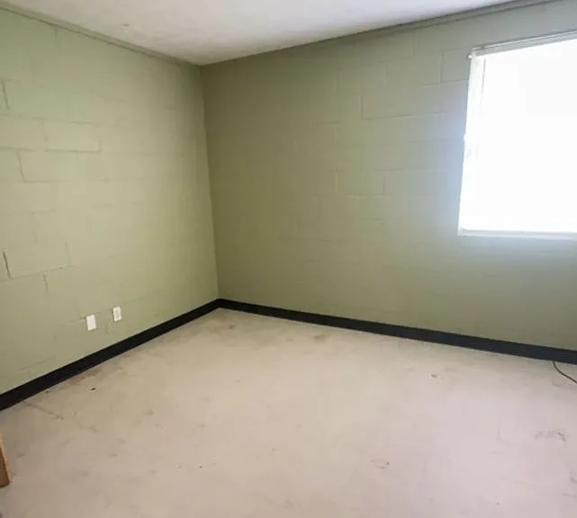 115 S Monroe St — Photo 1