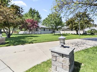 3405 S Prospect Ave, Champaign, IL 61822