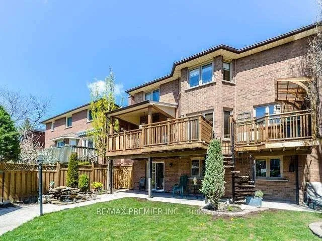29 Carmen Cres — Photo 14