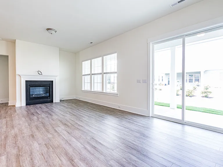 248 Bevis Marks Dr — Photo 6