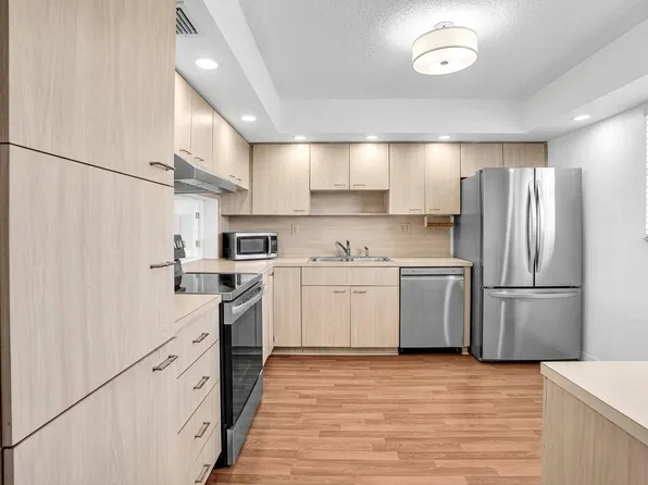 4930 E Sabal Palm Boulevard #409, Tamarac, FL 33319