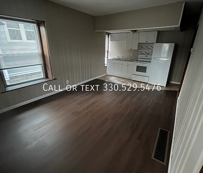 34 Grand Ave #3 — Photo 2