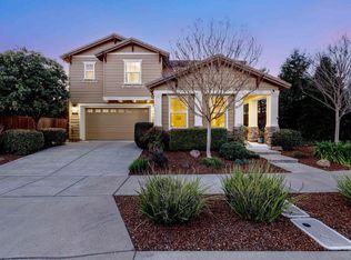 1915 Honeysuckle Dr, Santa Rosa, CA 95404