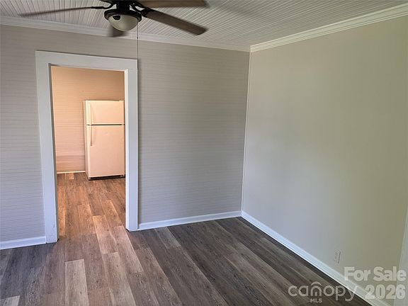 4th image of 517 Denver St