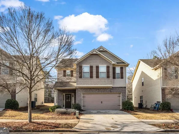 2199 Baywood Tree Ln, Snellville, GA 30078