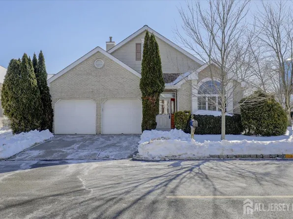 11 Ramsey Way, Monroe Township, NJ 08831