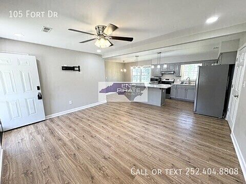 5th image of 105 Fort Dr