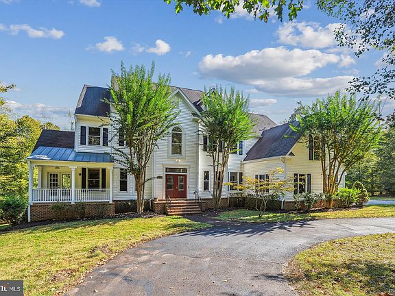 3rd image of 5671 Nomes Ct