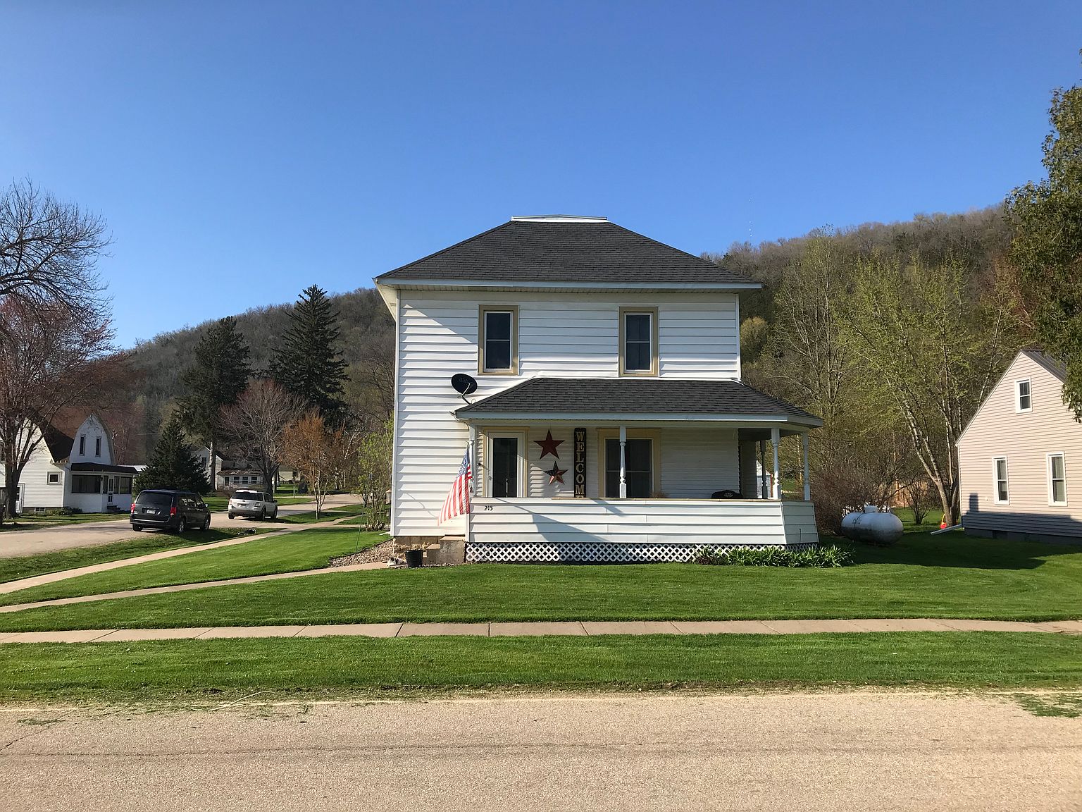 215 E Chicago St, Bagley, WI 53801 Zillow
