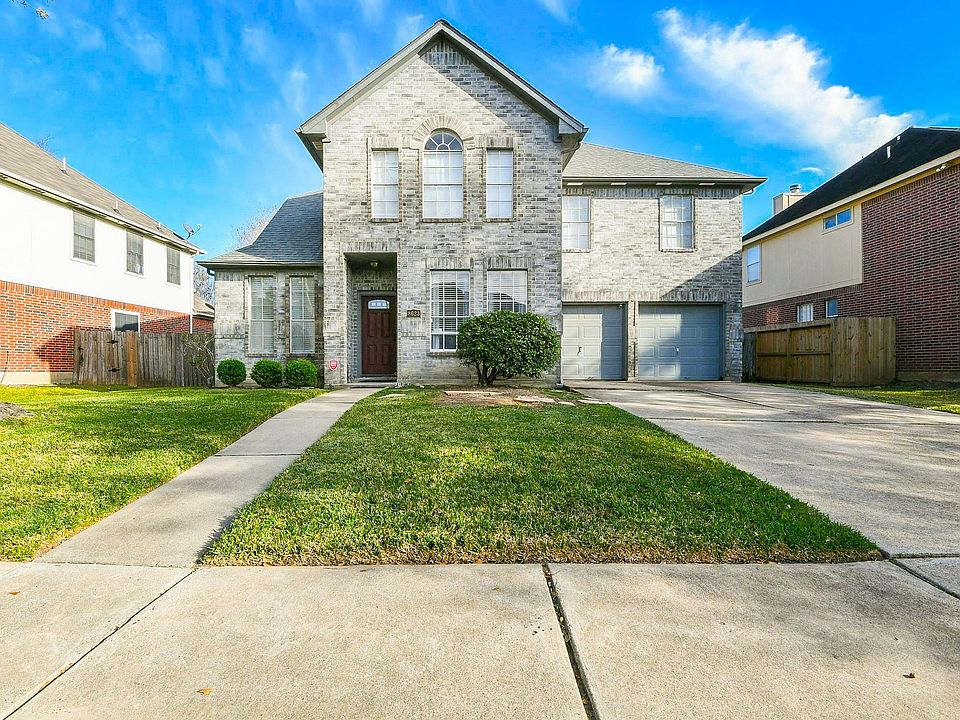 1st image of 8623 Rose Garden Dr