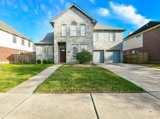 8623 Rose Garden Dr, Houston, TX 77083