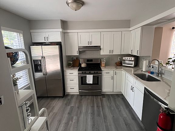 Newly updated kitchen.