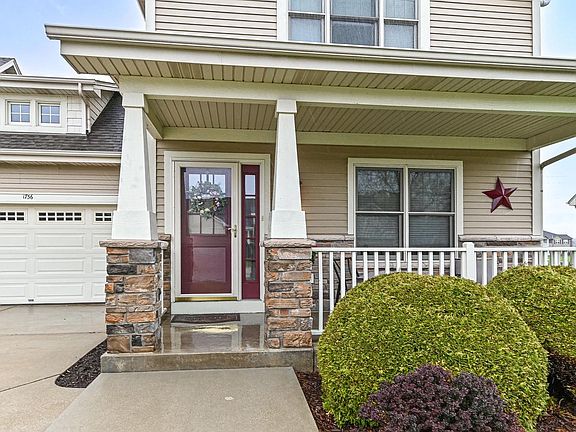3rd image of 1736 Raintree LANE #47