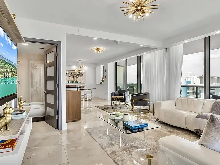 5875 Collins Ave #1807 — Photo 37