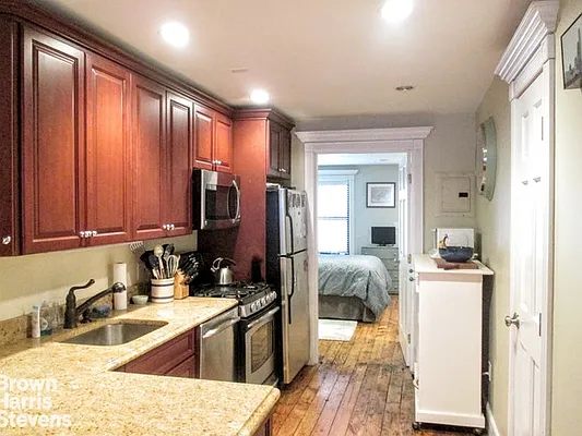 Rented by Brown Harris Stevens | media 16