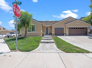 716 Grand Teton Ct, Newman, CA