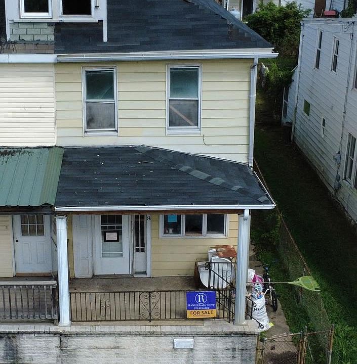 1st image of 138 Railroad St