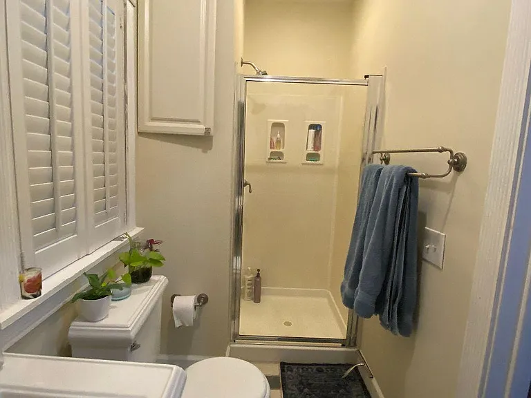 13 Elizabeth St #A — Photo 11