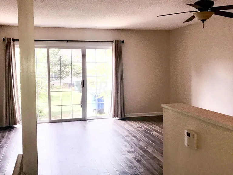 2015 Jasper Ln — Photo 6