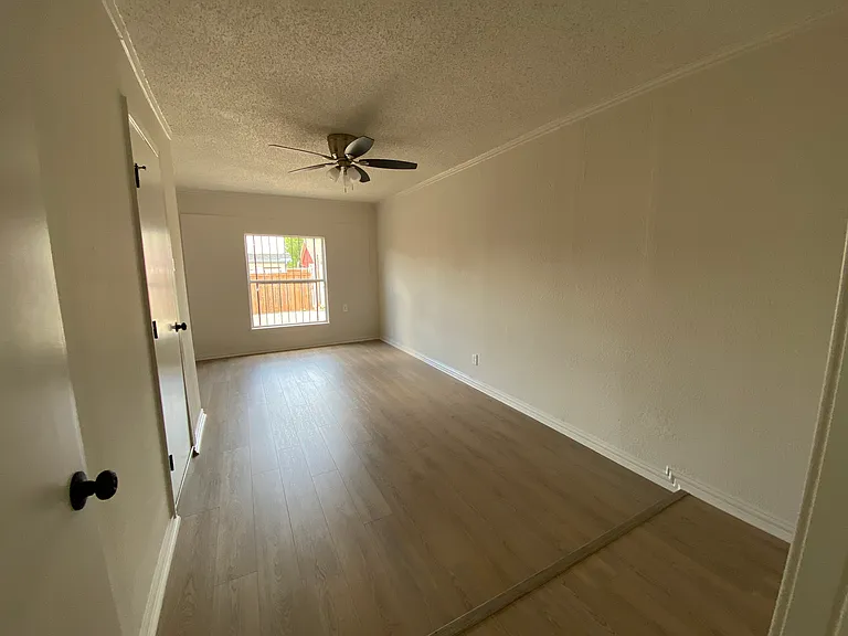 10355 Limestone Dr — Photo 14