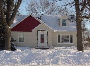 2130 Vinland Rd, Oshkosh, WI 54901