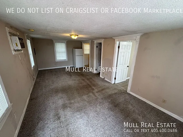 6908 1/2 NW 42nd St #UPSTAIRS — Photo 2
