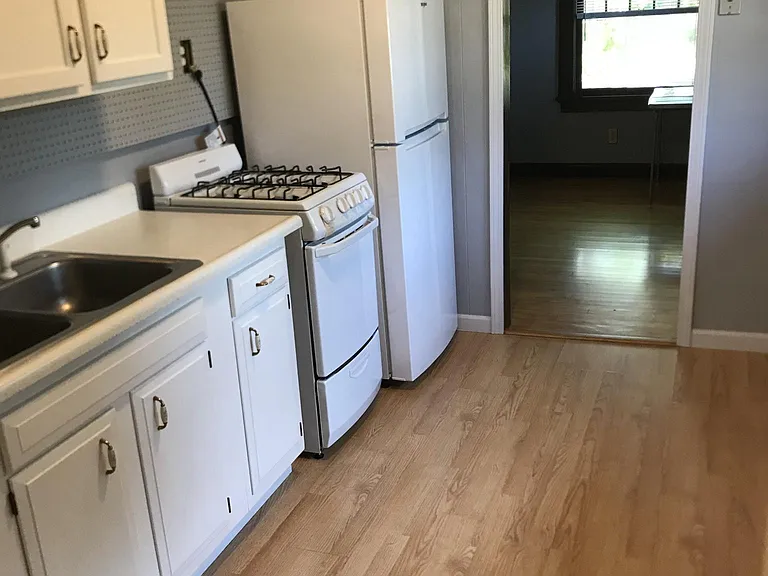 4632 Dodge St — Photo 3