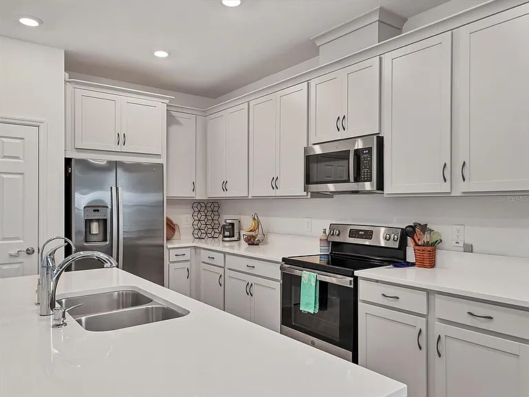 7724 Saloon Ln — Photo 10