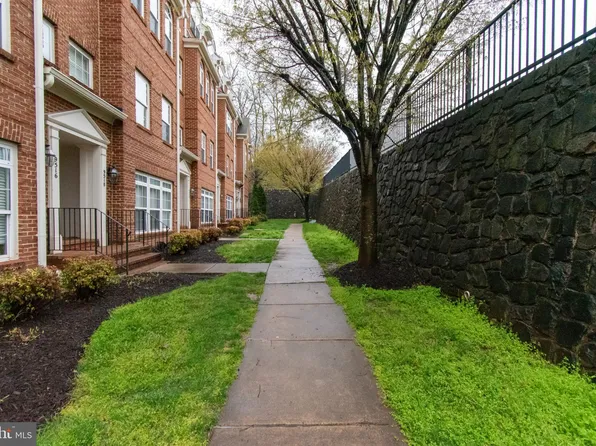 9514 Walker Way #28, Manassas, VA 20111