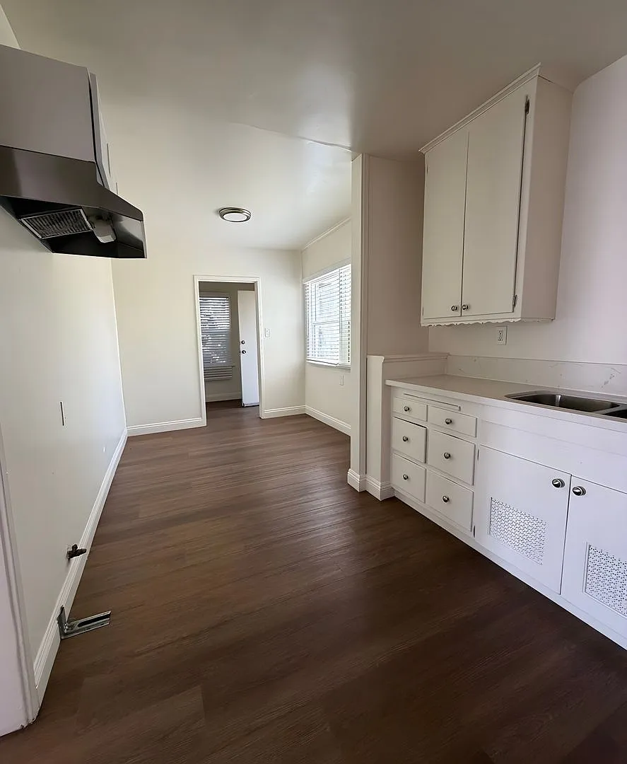 1 bed, 1.0 bath, $1,795 — Photo 3
