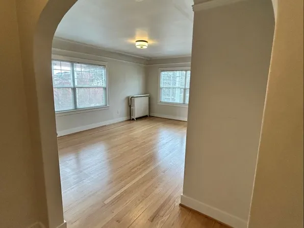 Sophia Residential LLC, 607 W Galer St APT 9, Seattle, WA 98119