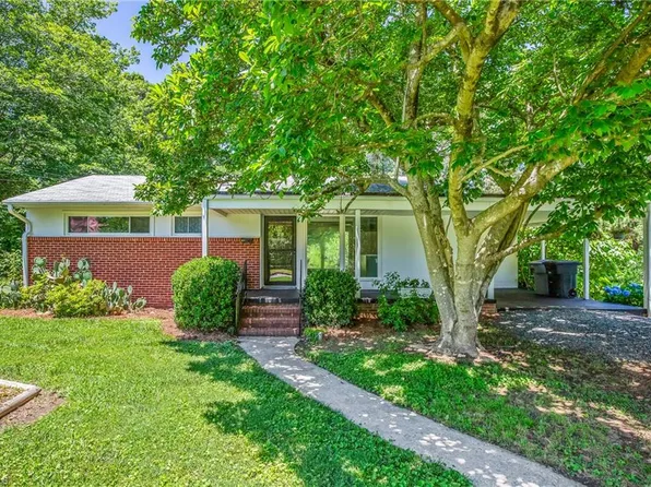 617 E Presnell St, Asheboro, NC 27203