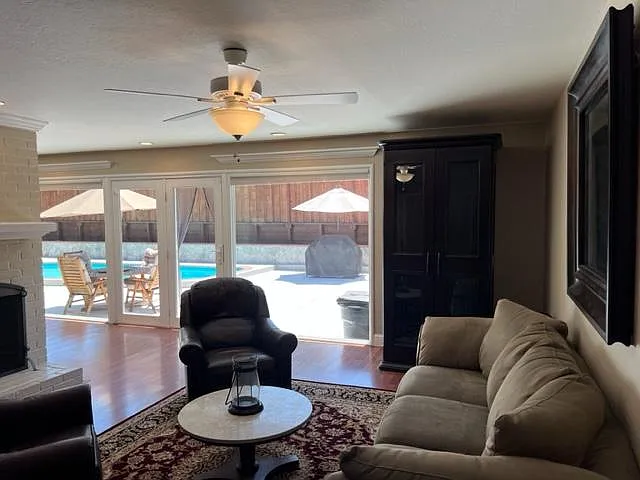 553 Bonita Ave — Photo 20
