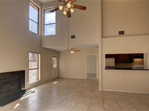 4th image of 1249 W Hudgins St