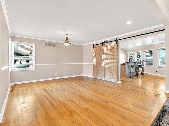 4th image of 157 Cheney Place