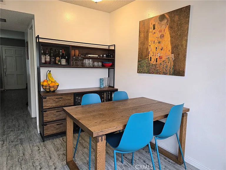 12816 Sussex Cir — Photo 3