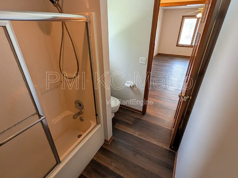 3905 SW 14th St — Photo 57
