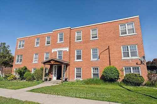 133 N Service Rd E #6 Photo 1