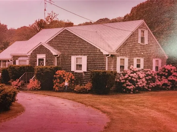 130 Bulgarmarsh Rd, Tiverton, RI 02878