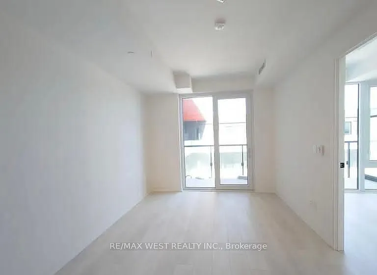 35 Rolling Mills Rd #502 — Photo 2