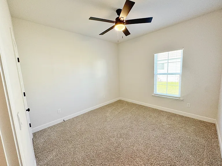 3017 Dowington Dr — Photo 12