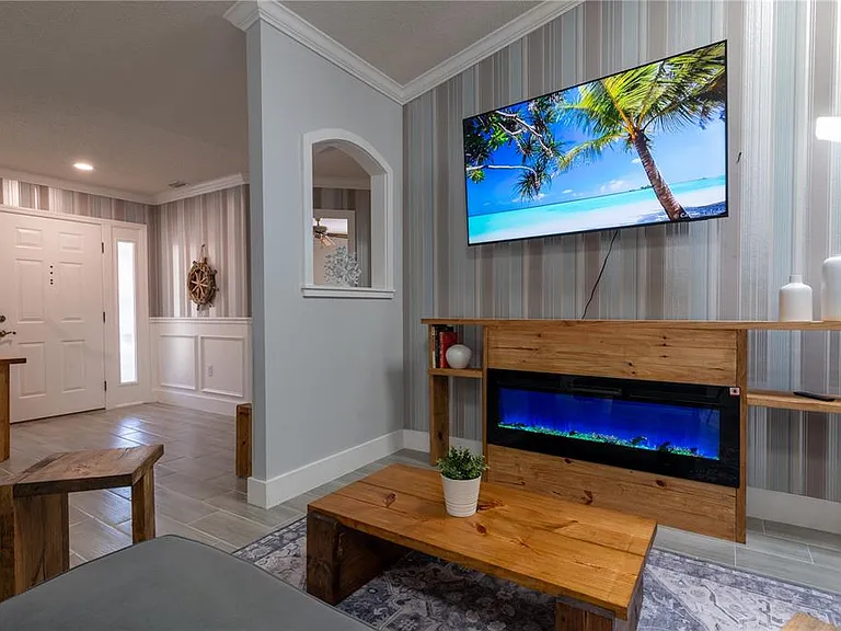 6908 Arbor Oaks Cir — Photo 16