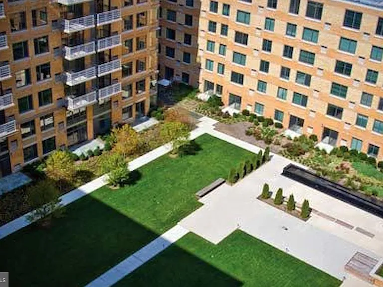 440 L St NW #407 — Photo 16