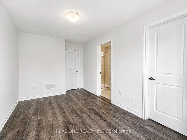 61 Soho St #31 — Photo 19