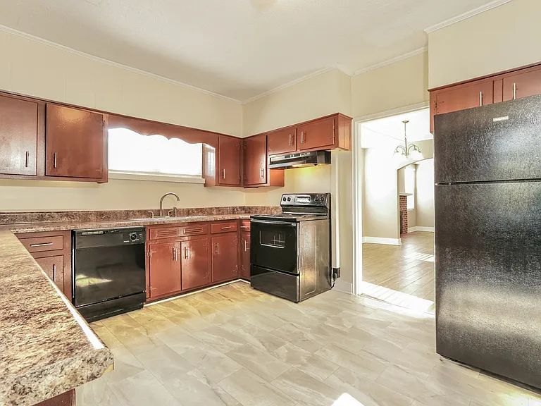 2169 Telfair St — Photo 7