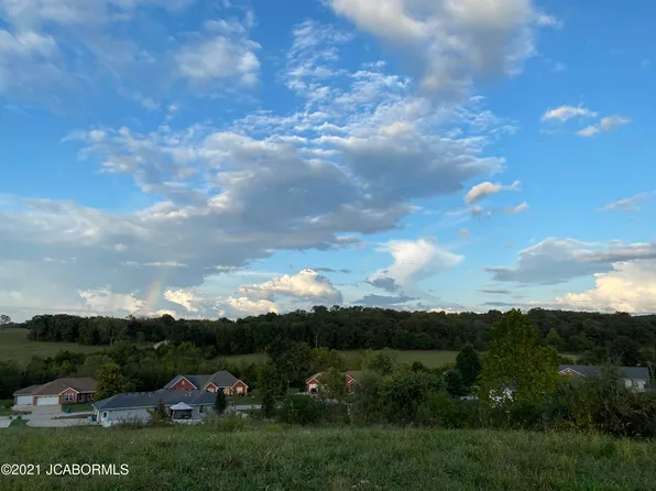 3814 Pear Tree Ct, Jefferson City, MO 65101